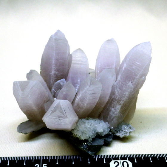 Komurominerals.com ＞ 日本産鉱物・JAPAN ＞ 東北地方 ＞ 紫水晶 